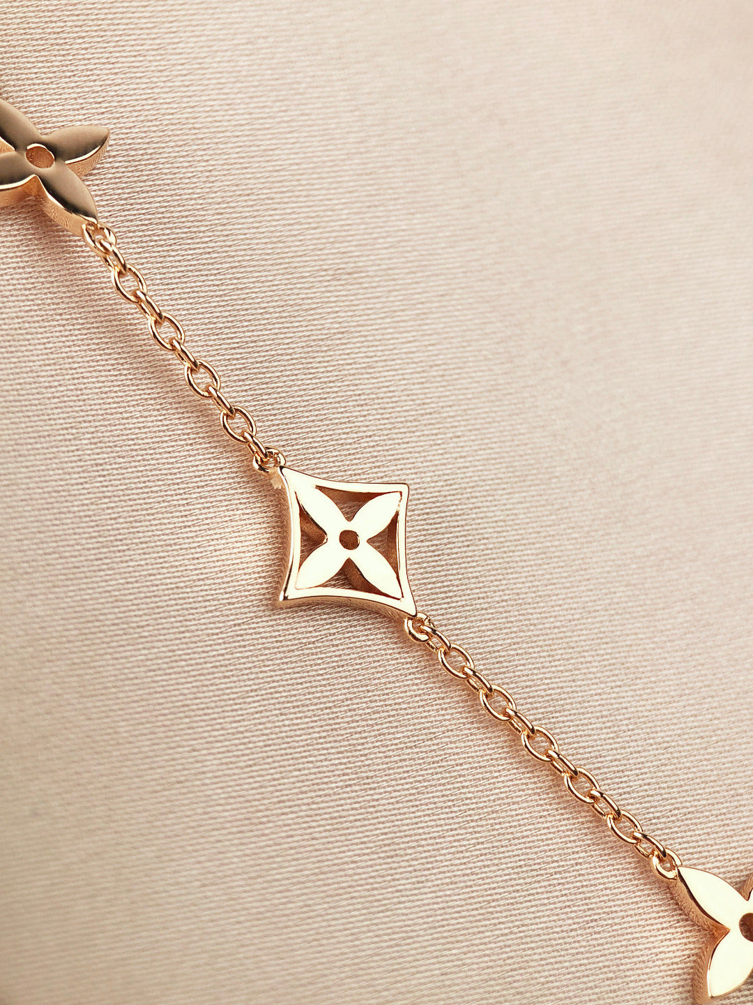 [CiCi]STAR AND SUN 7 MOTIFS GOLD BRACELET