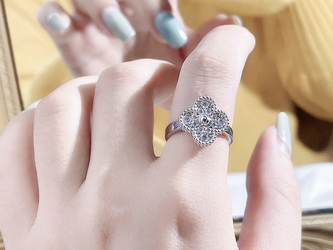 [CiCi]CLOVER DIAMOND RING