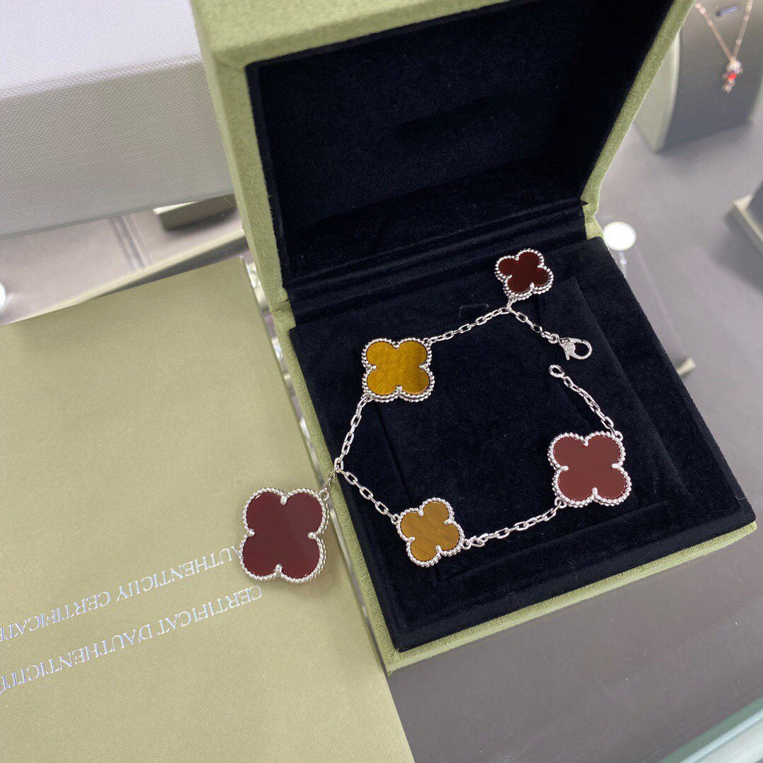 [CiCi]CLOVER 5 MOTIFS SIVLER CARNELIAN TIGER EYE BRACELET