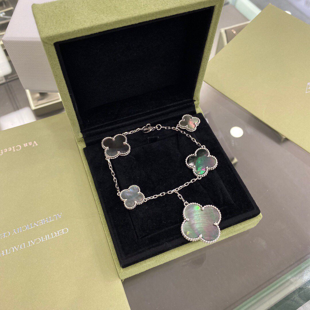 [CiCi]CLOVER 5 MOTIFS SIVLER DARK MOP BRACELET