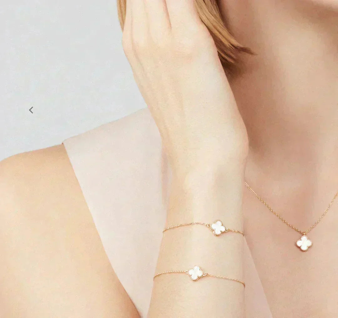 [CiCi]CLOVER MINI 9.5MM WHITE MOTHER-OF-PEARL NECKLACE