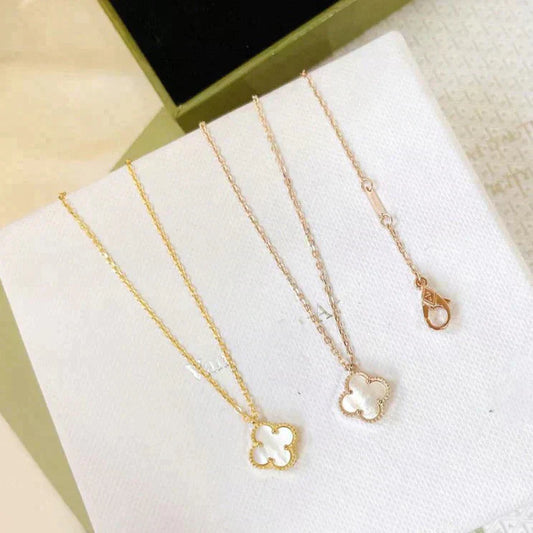 [CiCi]CLOVER MINI 9.5MM WHITE MOTHER-OF-PEARL NECKLACE