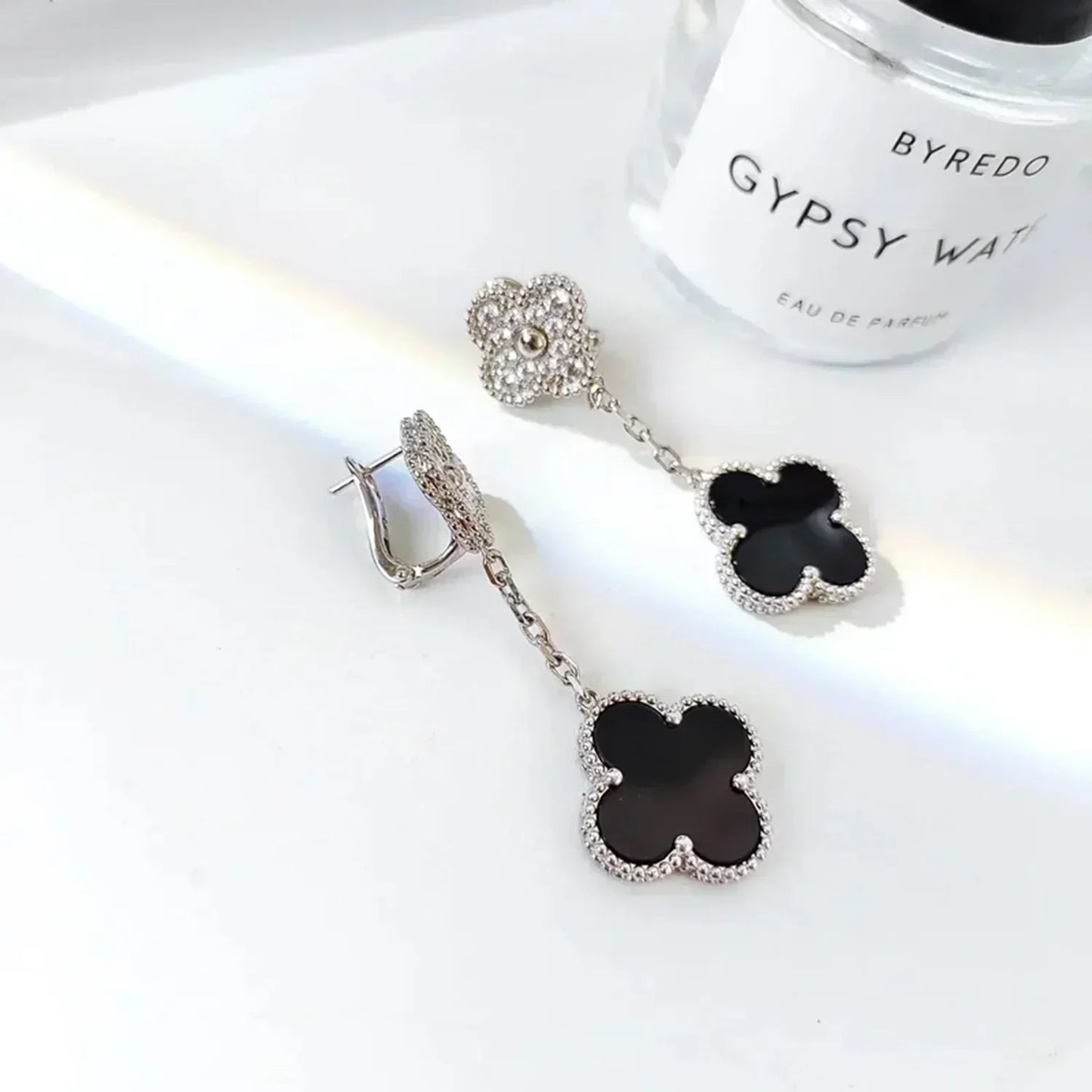 [CiCi]CLOVER 2 MOTIFS  DIAMOND ONYX EARRINGS SILVER