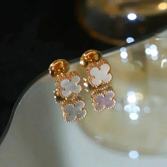 [CiCi]CLOVER MINI 9.5MM WHITE MOP EARRINGS