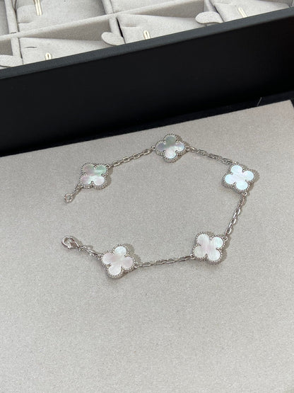 [CiCi]CLOVER WHITE PEARL MOP 5 MOTIV ARMBANDKOLLEKTION