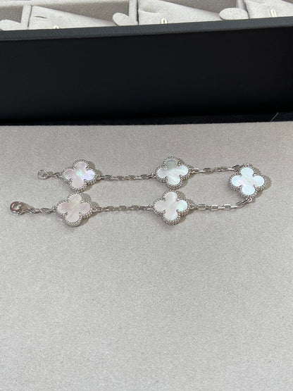 [CiCi]CLOVER WHITE PEARL MOP 5 MOTIV ARMBANDKOLLEKTION