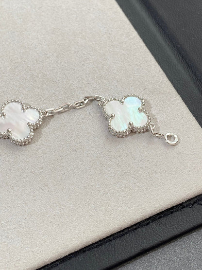 [CiCi]CLOVER WHITE PEARL MOP 5 MOTIV ARMBANDKOLLEKTION