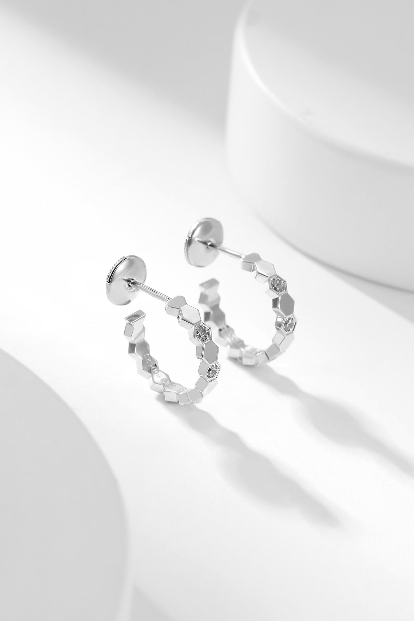 [CiCi]BEE LOVE DIAMOND HOOP EARRINGS