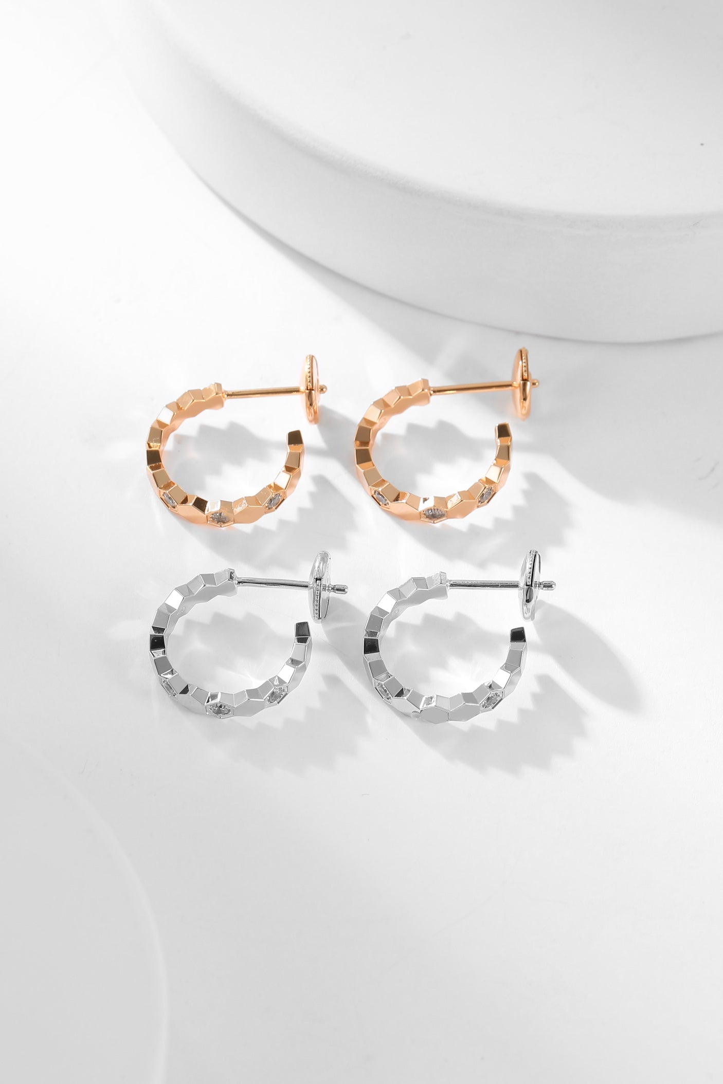 [CiCi]BEE LOVE DIAMOND HOOP EARRINGS