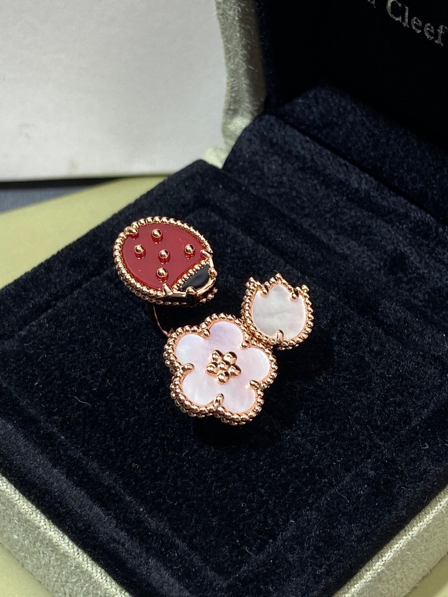 [CiCi]LUCKY 3 MOTIF ROSE GOLD RING