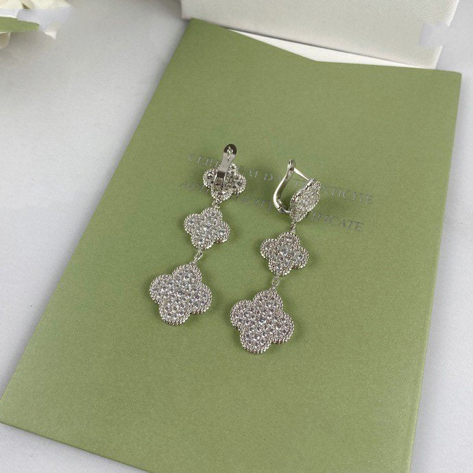 [CiCi]CLOVER 3 MOTIF DIAMOND SILVER DROP EARRINGS