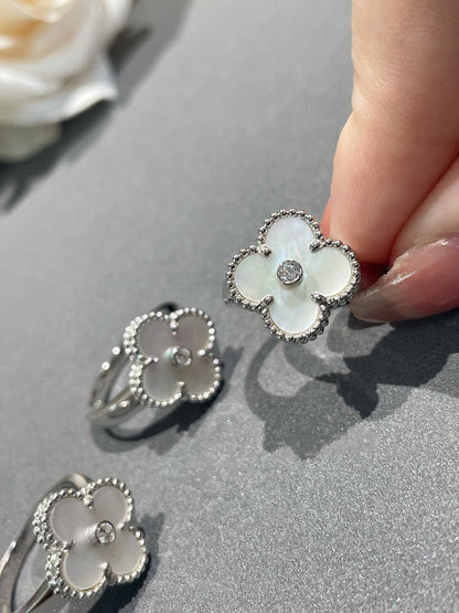 [CiCi]CLOVER SILVER MOP DIAMOND RING