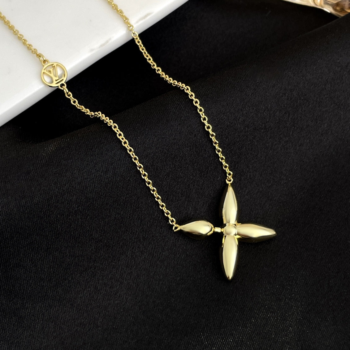 [CiCi]LOUISETTE GOLD NECKLACE