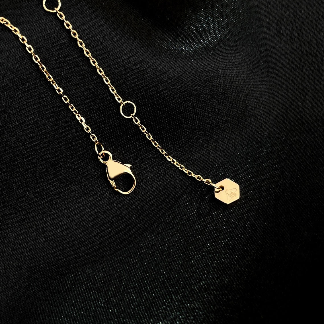 [CiCi]BEE MINI NECKLACE