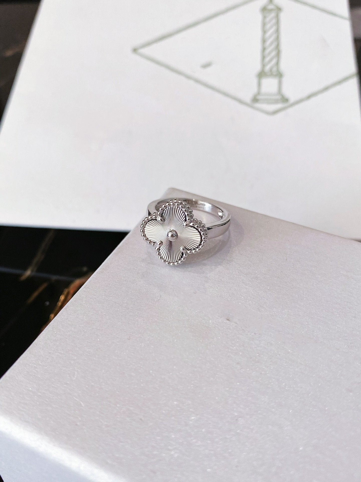 [CiCi]CLOVER SILVER RING