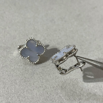 [CiCi]CLOVER CHALCEDONY SILVER STUD EARRINGS