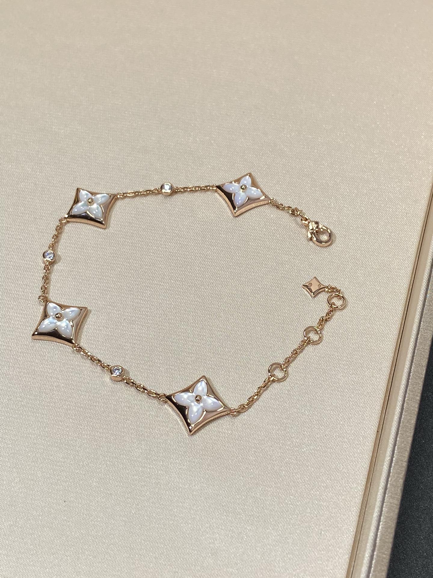 [CiCi]STAR 4 MOTIF MOP DIAMOND PINK GOLD BRACELET