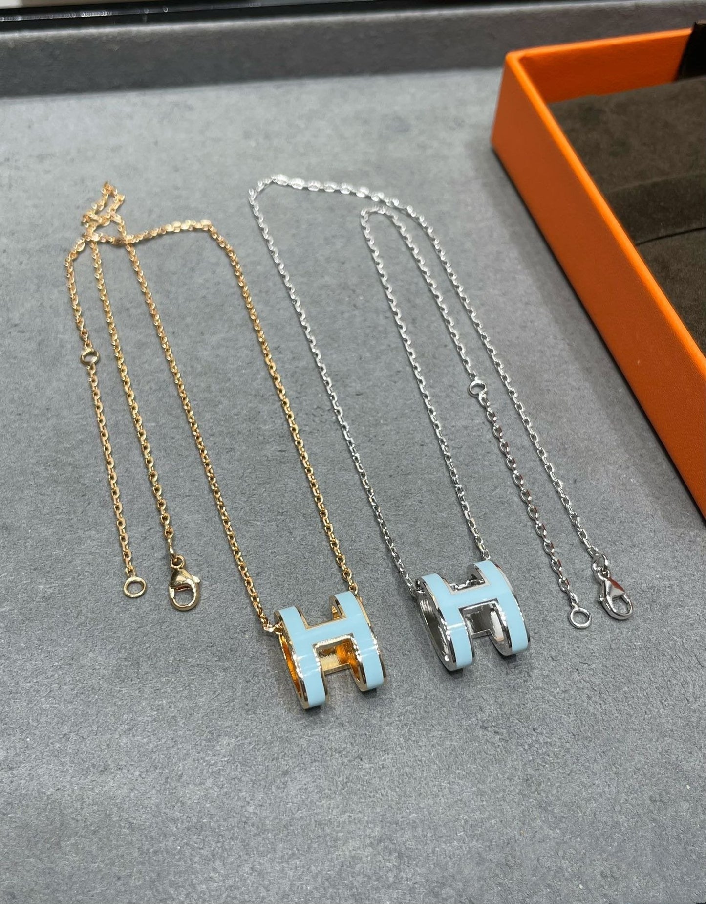 [CiCi]POP H SKY BLUE NECKLACE
