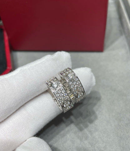 [CiCi]LOVE 5.5MM DIAMOND PAVED EARRINGS