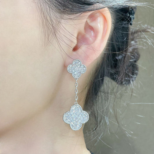 [CiCi]CLOVER 2 MOTIFS DIAMOND PAVED SILVER EARRINGS