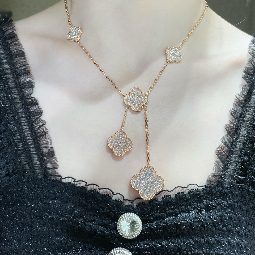 [CiCi]CLOVER 6 MOTIF DIAMOND PAVED NECKLACE