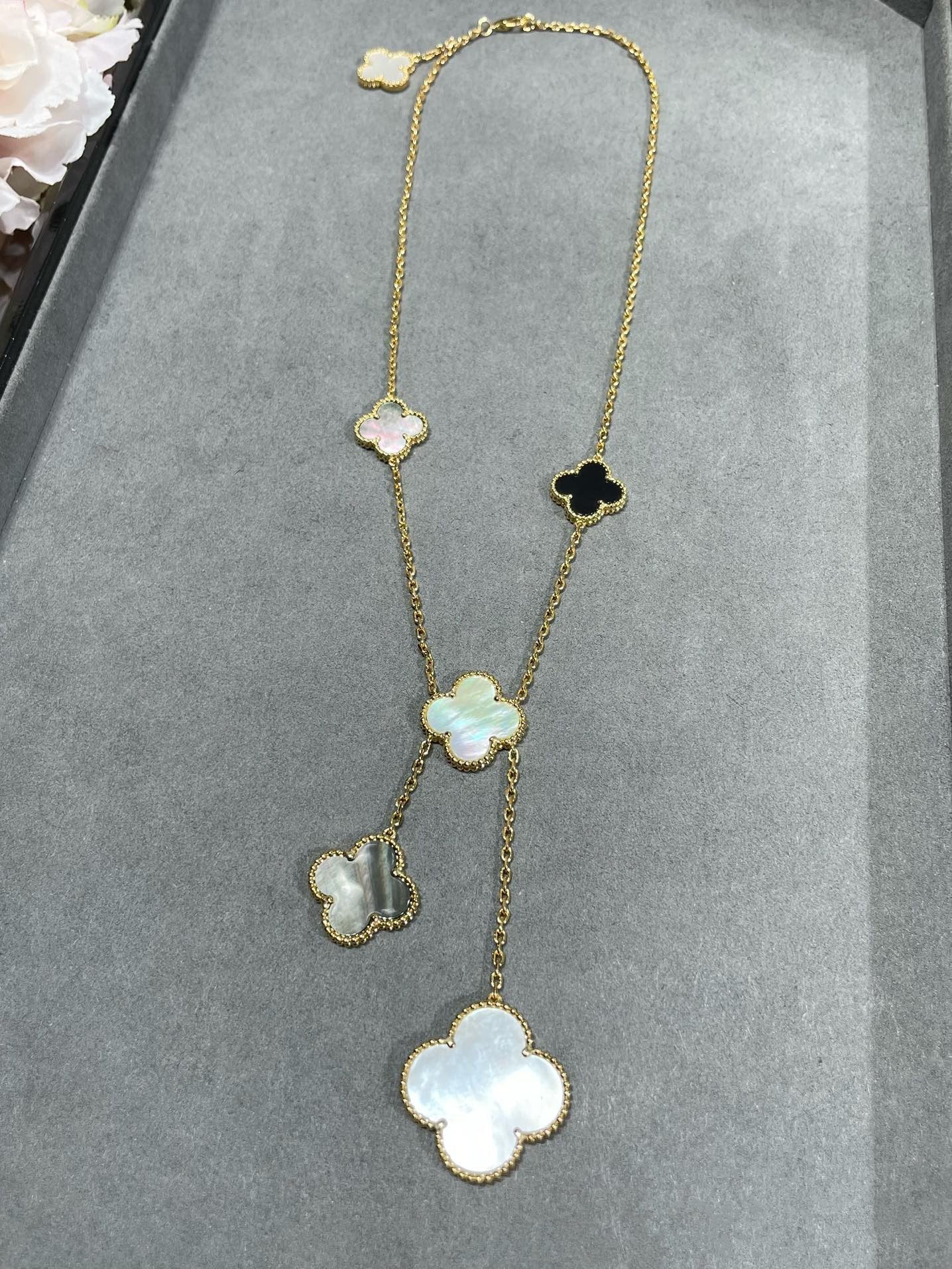 [CiCi]CLOVER 6 MOTIF MOP ONYX GOLD NECKLACE