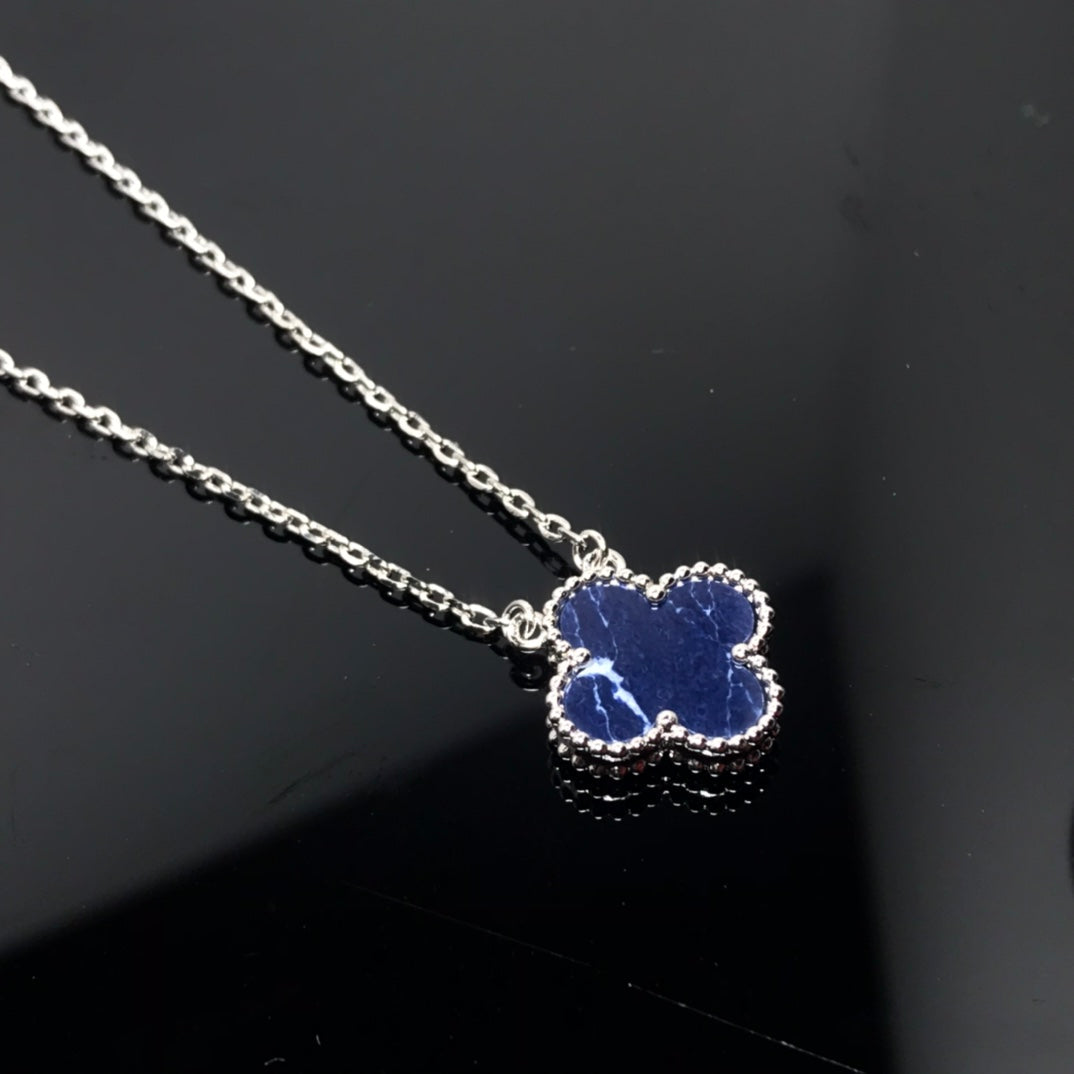 [CiCi]CLOVER PIETERSITE SILVER LONG NECKLACE