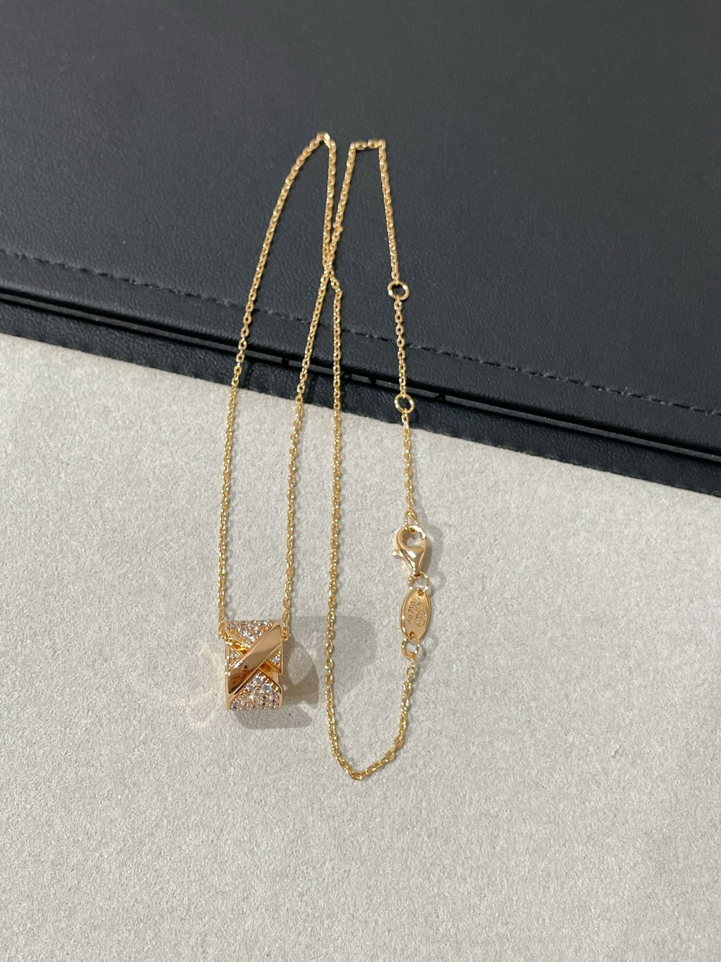[CiCi]LIENS EVIDENCE DIAMOND PAVED NECKLACE