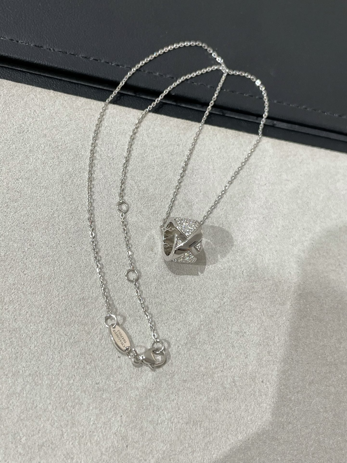 [CiCi]LIENS EVIDENCE DIAMOND PAVED NECKLACE