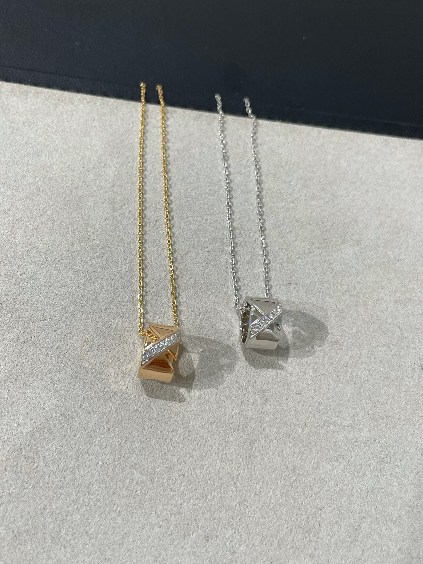 [CiCi]LIENS EVIDENCE DIAMOND NECKLACE