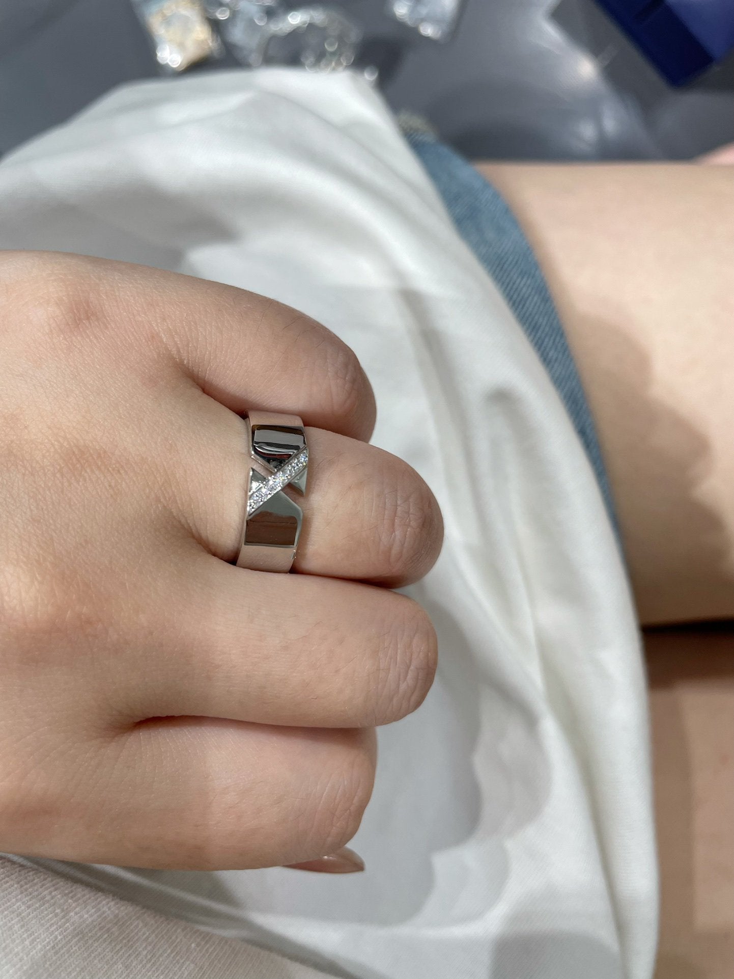 [CiCi]LIENS EVIDENCE DIAOMOND RING