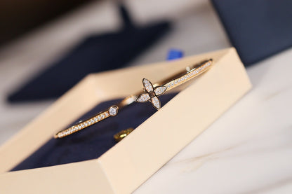 [CiCi]IDYLLE GOLD OPEN BRACELET DIAMOND PAVED