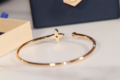 [CiCi]IDYLLE GOLD OPEN BRACELET DIAMOND PAVED