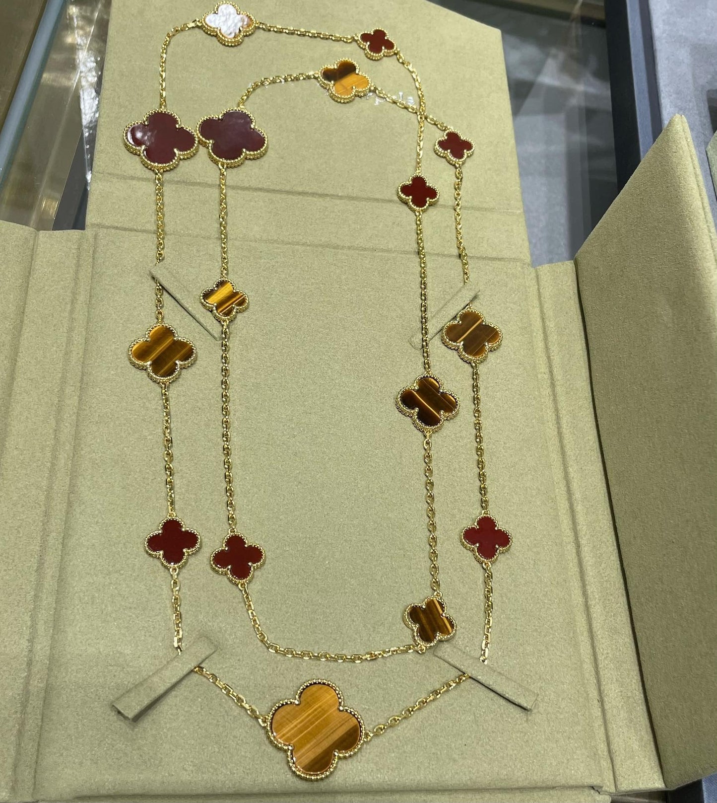 [CiCi]CLOVER 16 MOTIF CARNELIAN TIGER EYE ROSE GOLD NECKLACE