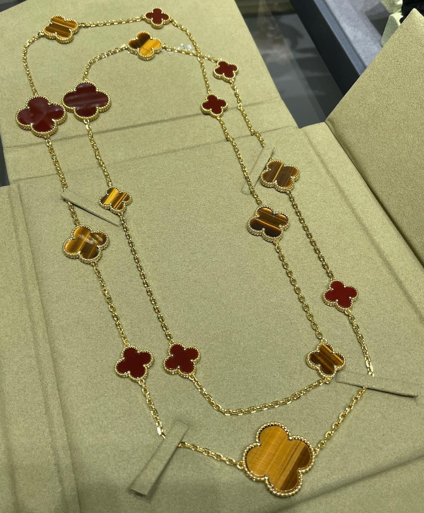 [CiCi]CLOVER 16 MOTIF CARNELIAN TIGER EYE ROSE GOLD NECKLACE