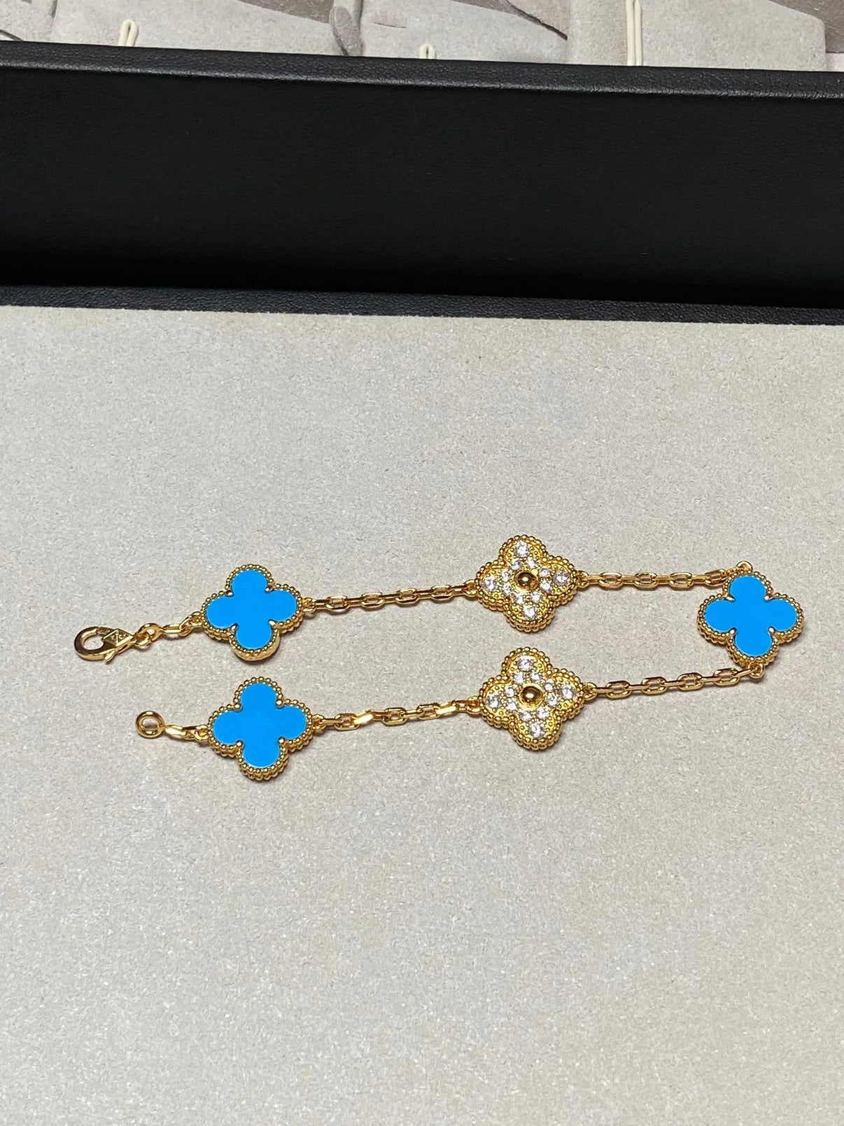 [CiCi] CLOVER 5 MOTIF BLUE AGATE BRACELET COLLECTION