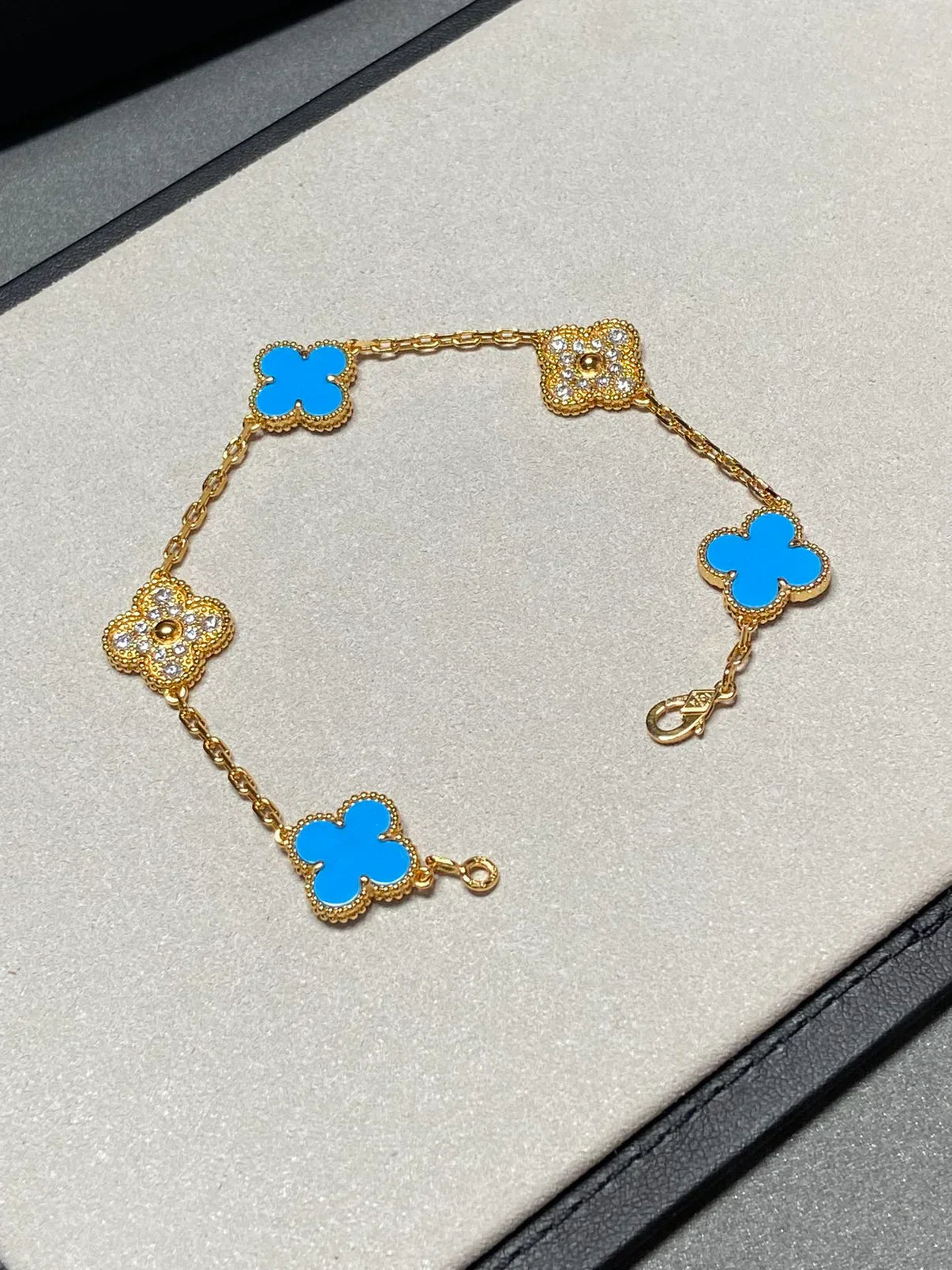 [CiCi] CLOVER 5 MOTIF BLUE AGATE BRACELET COLLECTION