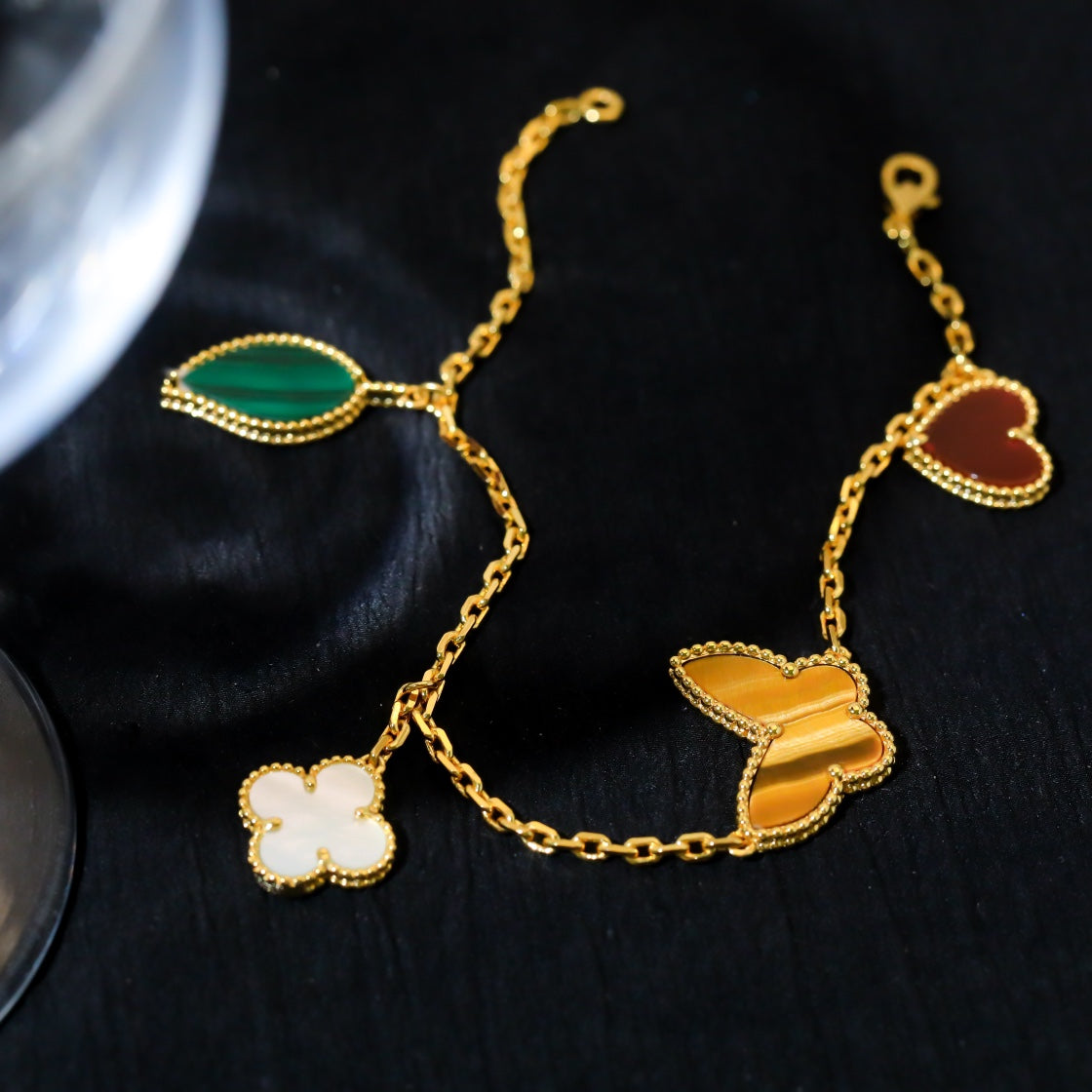 [CiCi]LUCKY SPRING 5 MOTIF GOLD ARMREIF