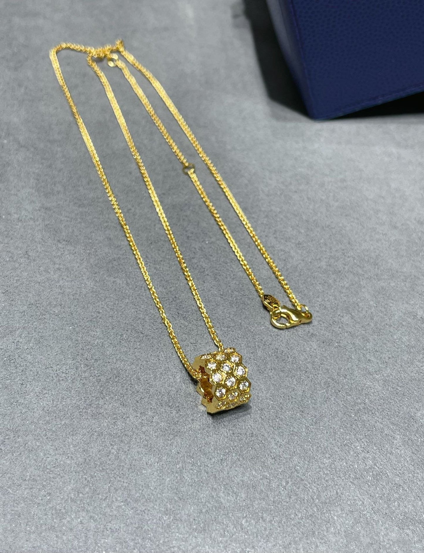 [CiCi]BEE LOVE DIAMOND PAVED 3 ROW NECKLACE