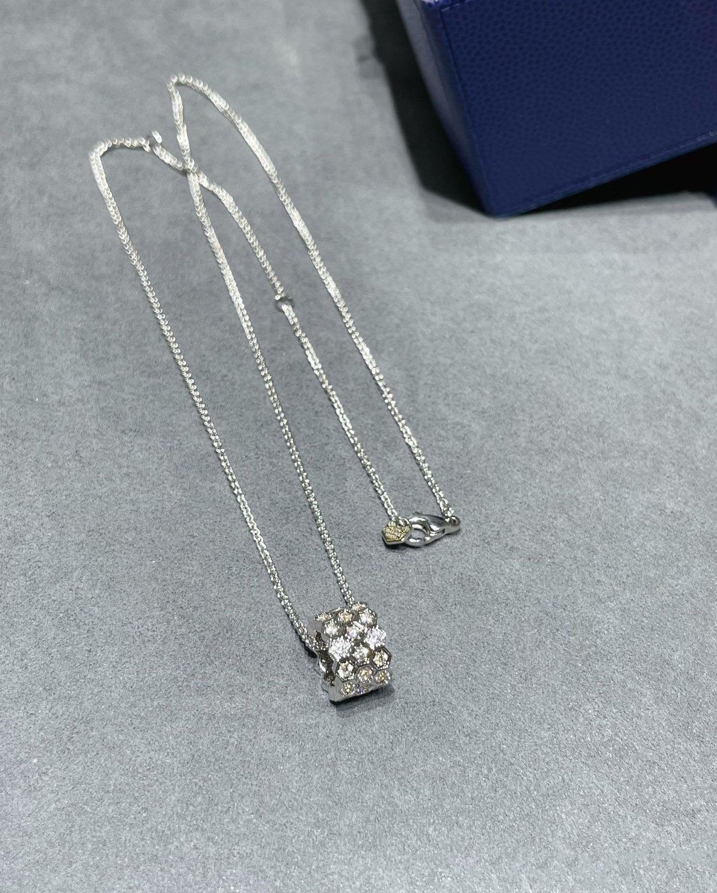 [CiCi]BEE LOVE DIAMOND PAVED 3 ROW NECKLACE