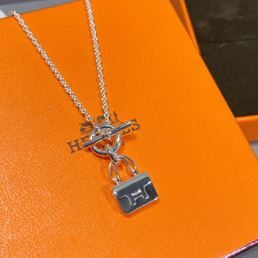 [CiCi]CONSTANCE PEDANT SILVER NECKLACE