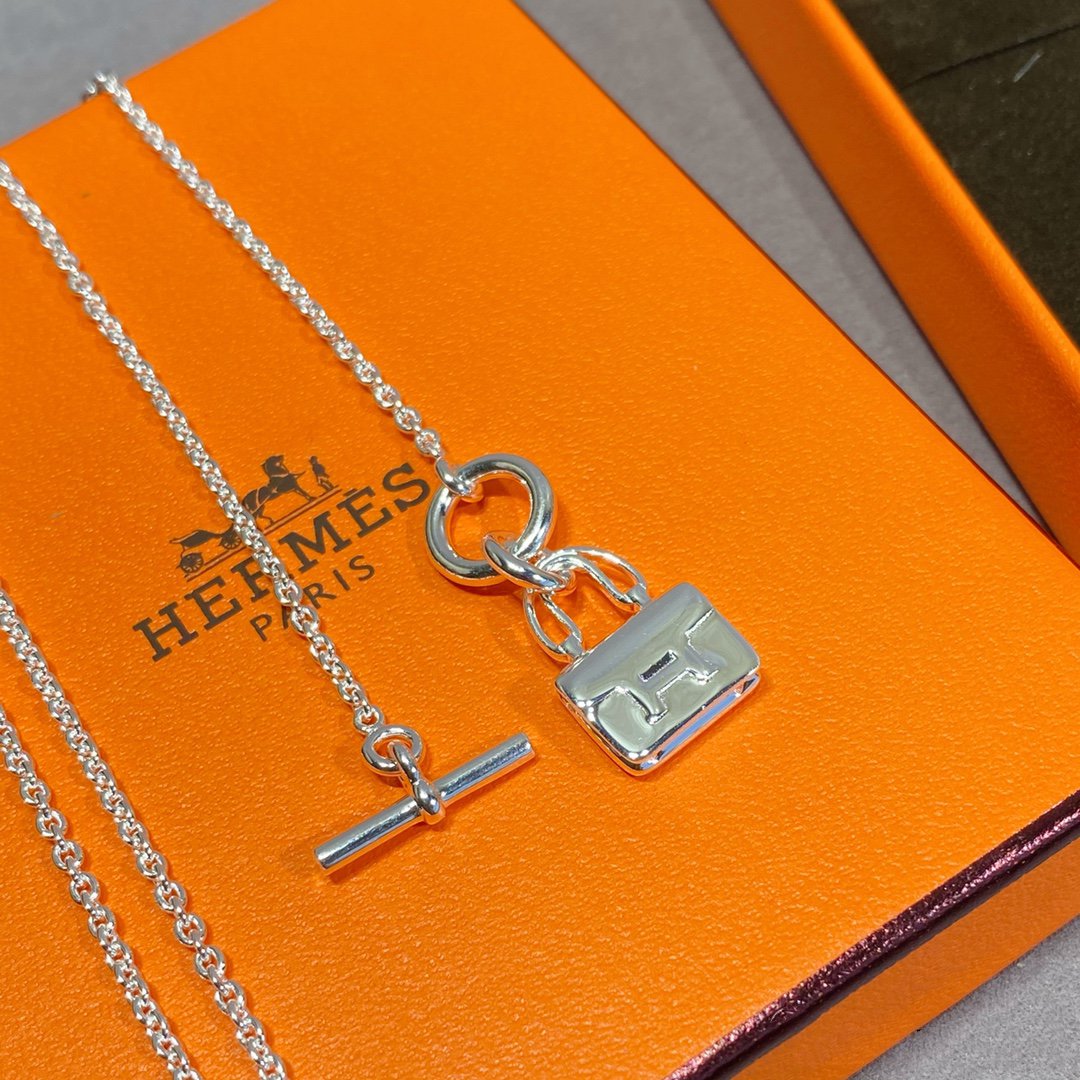 [CiCi]CONSTANCE PEDANT SILVER NECKLACE