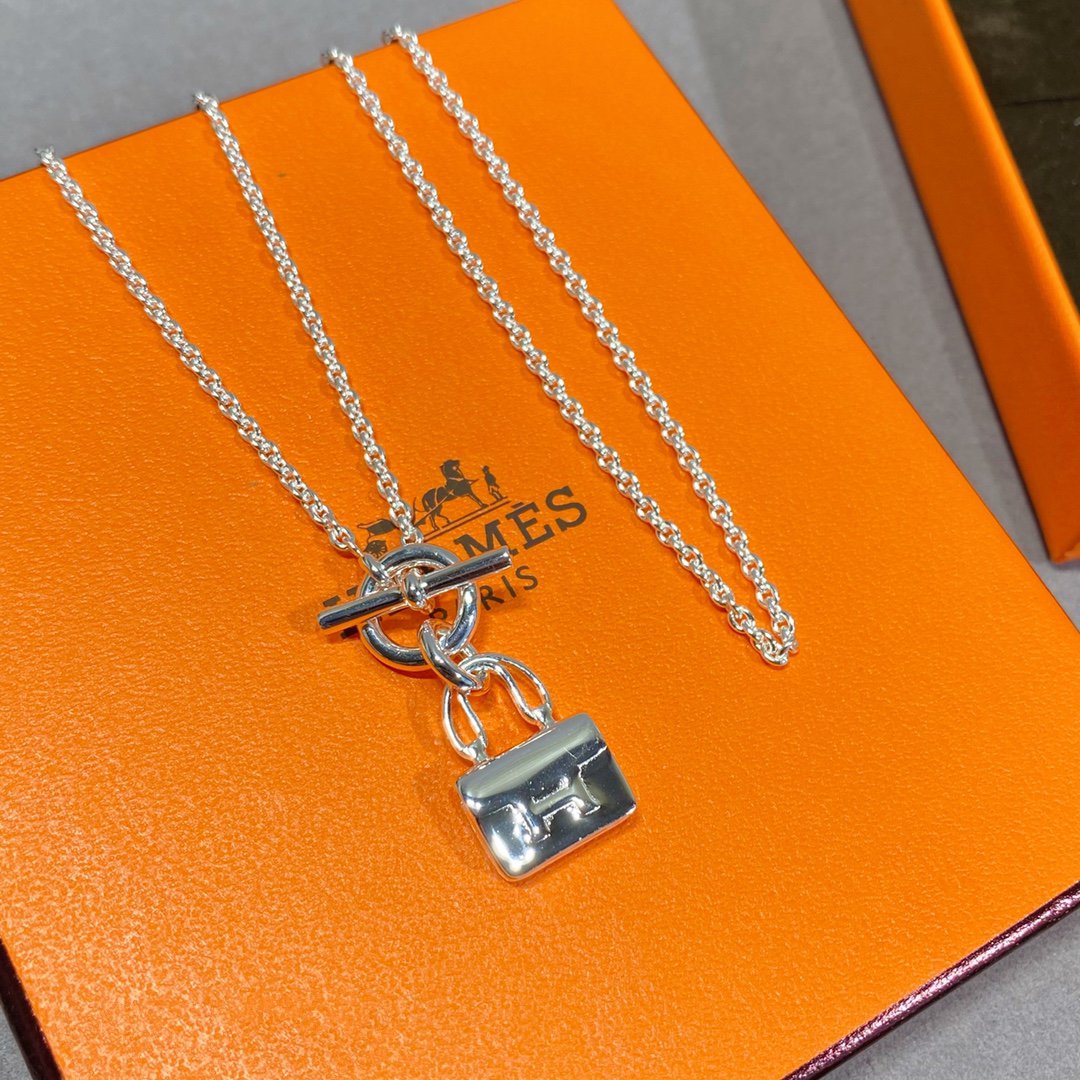 [CiCi]CONSTANCE PEDANT SILVER NECKLACE