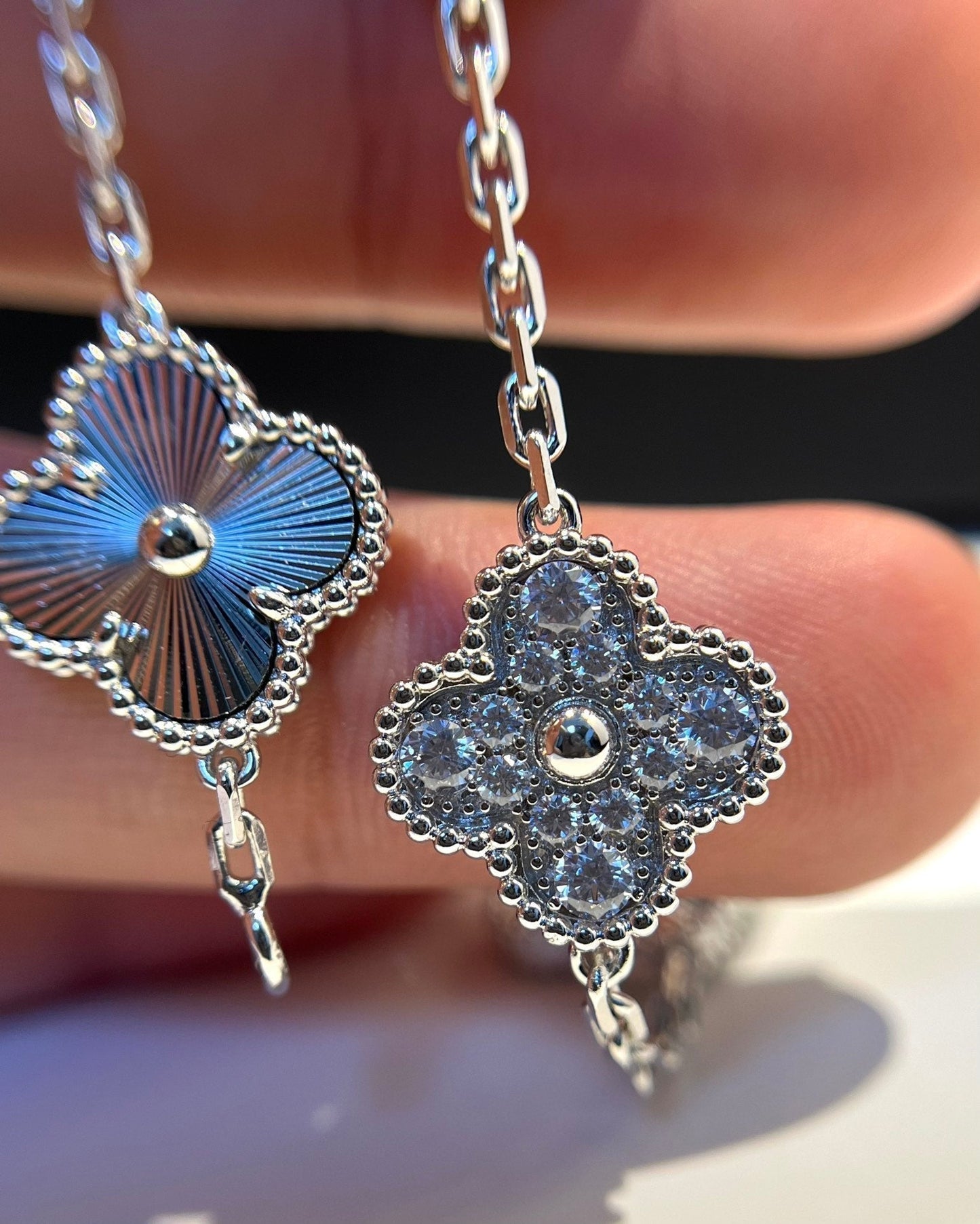 [CiCi] CLOVER 5 MOTIF LASER BRACELET COLLECTION