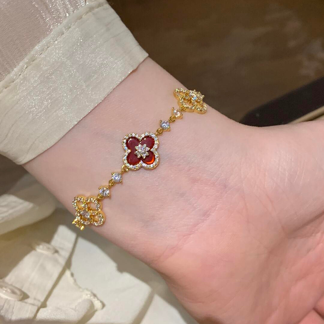[CiCi]CLOVER 5 MOTIF PINK BLUE RED WHITE BRACELET