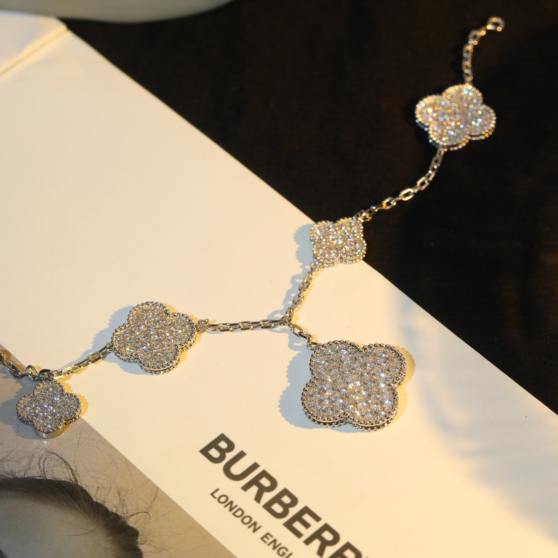 [CiCi]CLOVER BRACELET 5 MOTIF SILVER DIAMOND PAVED