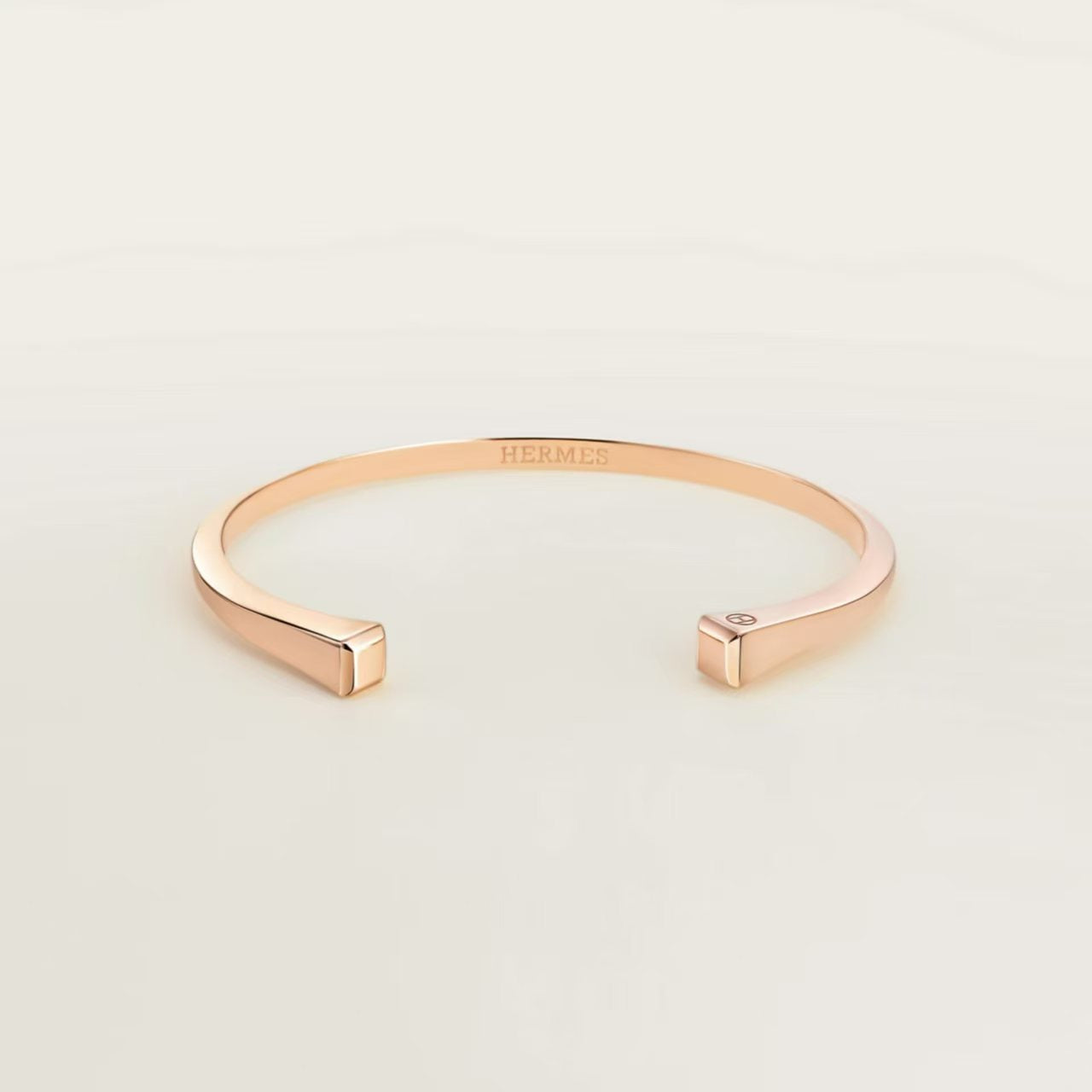 [CiCi]CLOU DE FORGE SQUARE CONE STUDS OPEN CUFF ONE SIZE