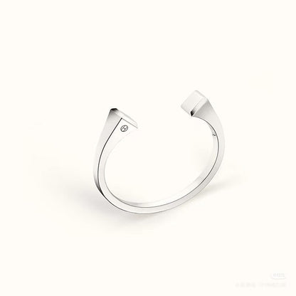 [CiCi]CLOU DE FORGE SQUARE CONE STUDS OPEN CUFF ONE SIZE