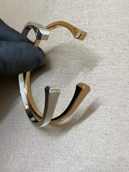 [CiCi]CLOU DE FORGE SQUARE CONE STUDS OPEN CUFF ONE SIZE