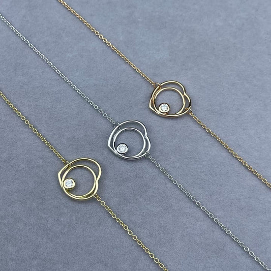 [CiCi]HOLLOW HEART SINGLE DIAMOND BRACELET